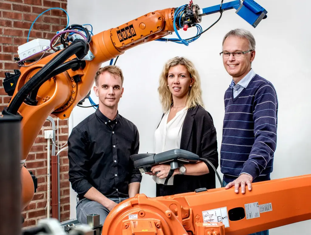 Vloeiende robotbeweging reduceert energiebehoefte featured image