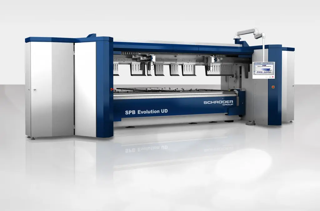 De SPB Evolution UD presenteert Schröder op de Blechexpo met een compacte gereedschapwisselaar. dit systeem vergoort de flexibiliteit van de industriele zwenkbuiger (foto: Schröder)