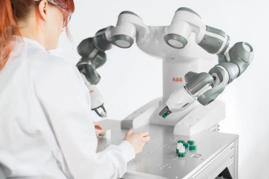 ABB en Kawasaki werken samen in cobots featured image