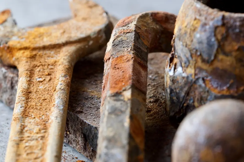 Afbeelding met houten, hout, stuk, ketting

Automatisch gegenereerde beschrijving