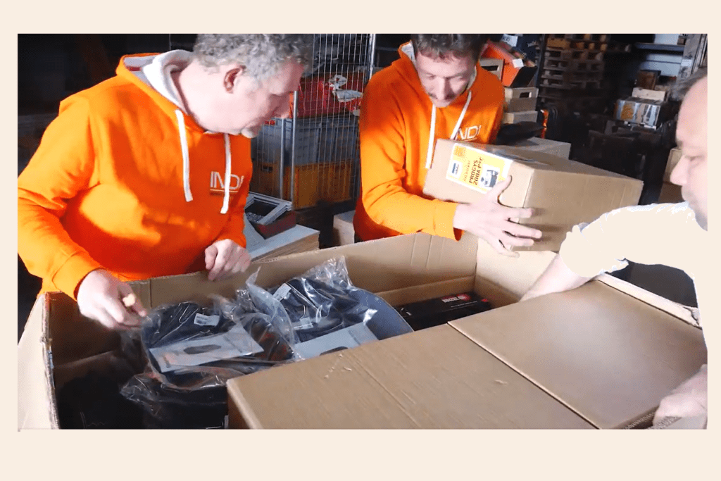 donatie indi aan gered gereedschap