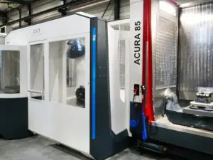 Acura 85 met Infinity.