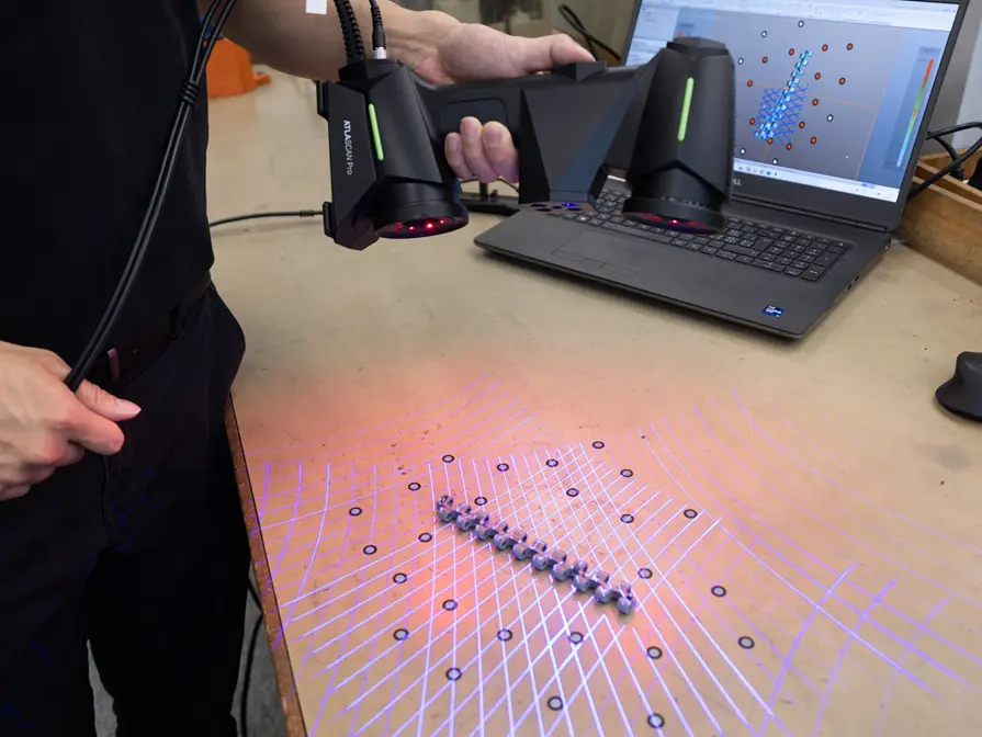 Atlascan pro is een instapmodel, draagbare 3D-laserscanner die geavanceerde laserscanning toegankelijk maakt (foto: Hexagon).